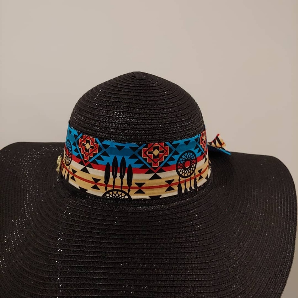 Floppy hat